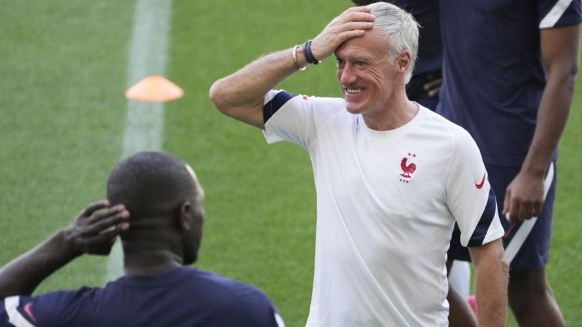 Eurocopa: Didier Deschamps se queda encerrado, es ayudado por fanáticos franceses