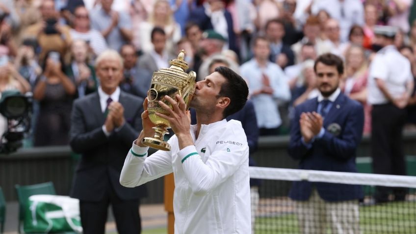 Tras ganar Wimbledon, Djokovic iguala a Federer y Nadal y va por más récords