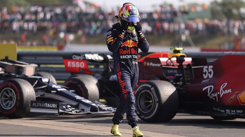 Checo Pérez deja ir podio en el GP de Rusia; Lewis Hamilton volvió a ganar