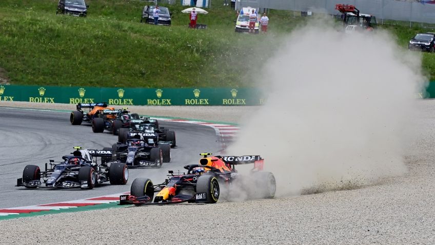 GP de Austria: Complicada carrera 200 para Checo Pérez, Max Verstappen gana fácil