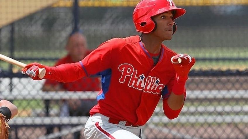 Pelotero sufre convulsiones a mitad de juego; lo reportan delicado en el hospital