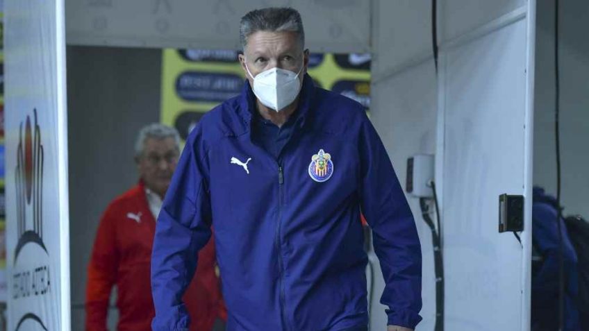 Chivas: Ricardo Peláez rompe el silencio y no descarta salida de Vucetich
