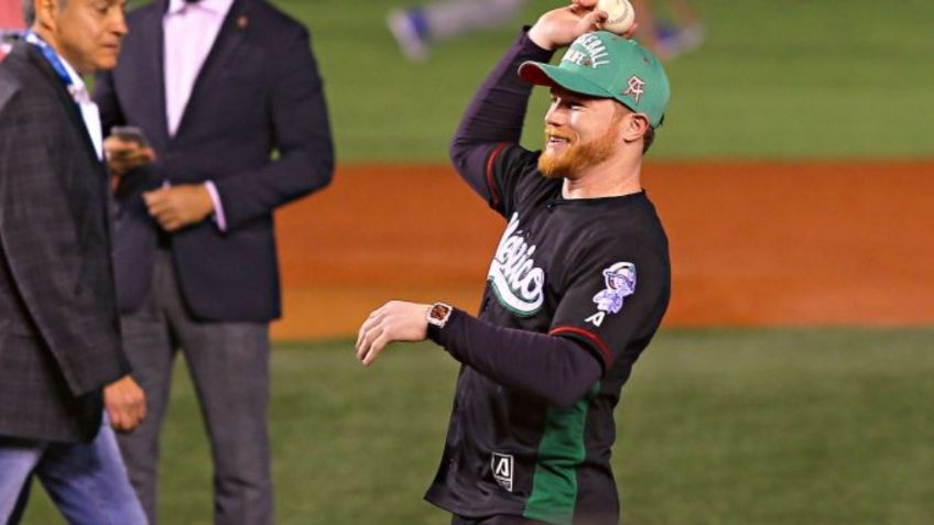 Canelo Team sorprende a Mariachis de Guadalajara con jersey de Adrián González