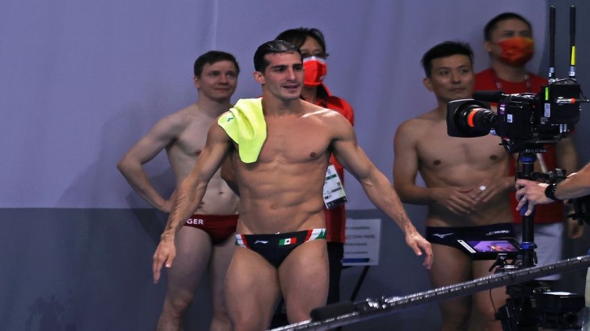 Exatlón México: Rommel Pacheco es ovacionado y llora en su retiro