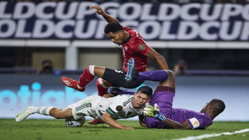 Chucky Lozano ya tiene fecha para regresar a las canchas con el Napoli