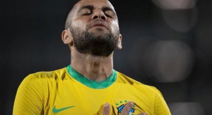 Dani Alves envía condolencias a hermanos Dos Santos por muerte de Zizinho (VIDEO)