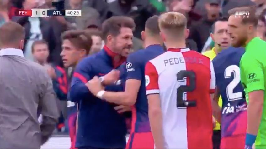Cholo Simeone furioso: casi llega a los golpes con jugador del Atlético (VIDEO)