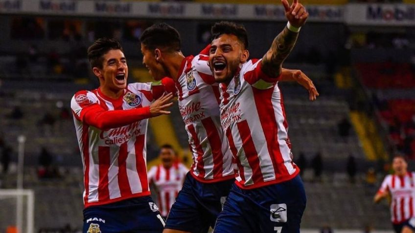 Chivas: Tras lesión con Selección Mexicana, ¿Alexis Vega estará en el Clásico Nacional?