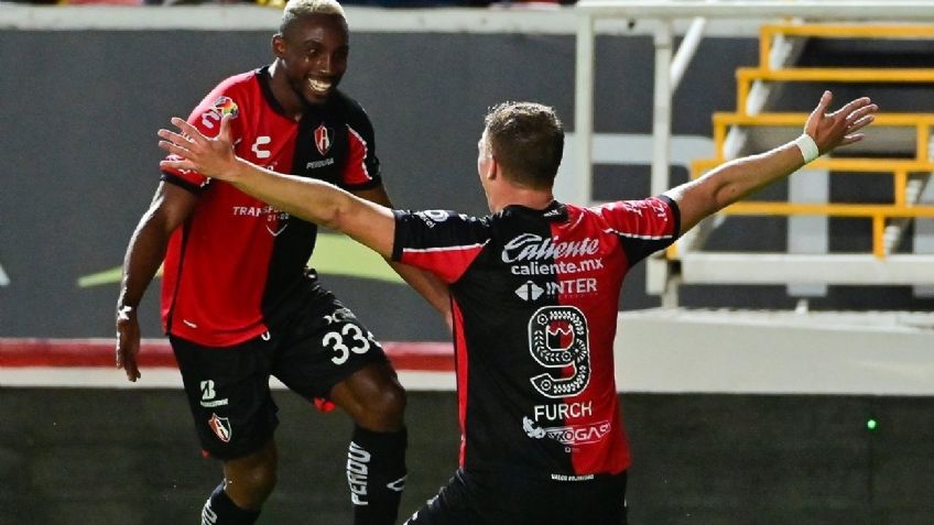 Julián Quiñones se luce con doblete en contundente triunfo del Atlas ante el Necaxa