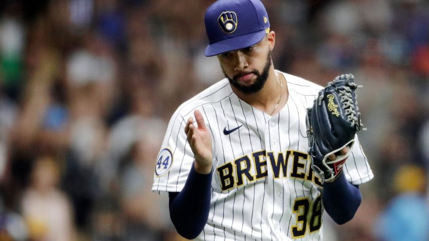 MLB: ¡Increíble¡ Pitcher se fractura la mano en festejo y se pierde los playoffs