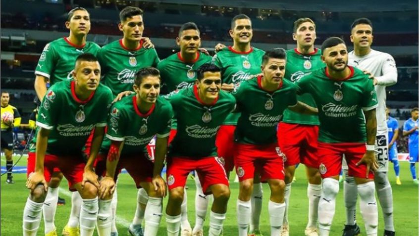 ¡Comienza la limpia! Chivas ya negocia con DT para sustituir a Cadena y va por tres fichajes