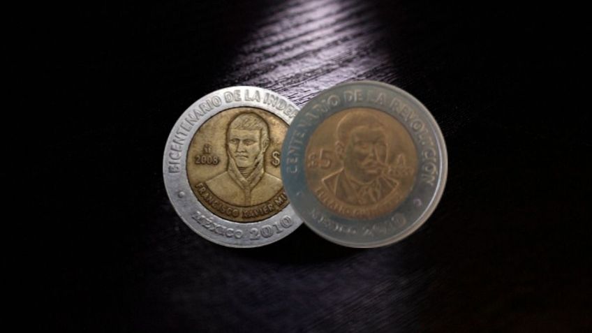 Las 3 monedas de 5 pesos que juntas valen MILLÓN y medio de pesos; ¿cómo reconocerlas?