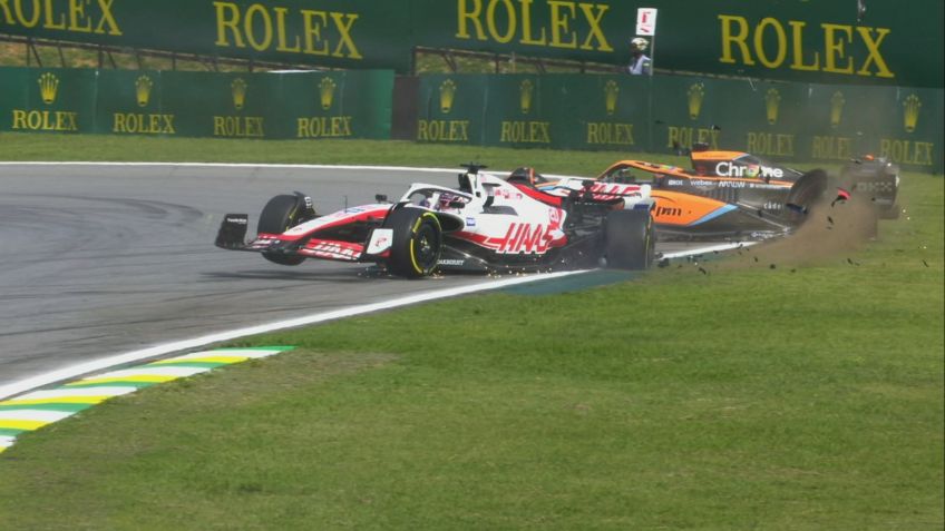 Karma inmediato: Ricciardo choca a Magnussen y quedan fuera del GP de Brasil (VIDEO)