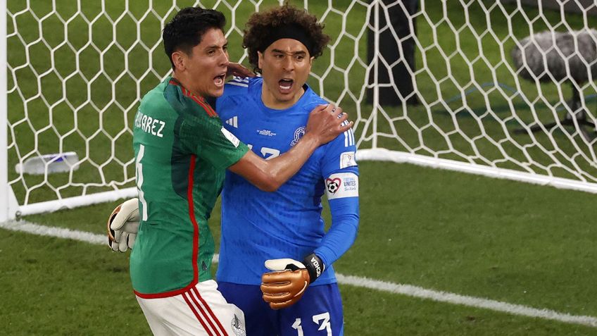 Quién es Gustavo Piñero, el hombre atrás de la atajada de Guillermo Ochoa a Lewandowski