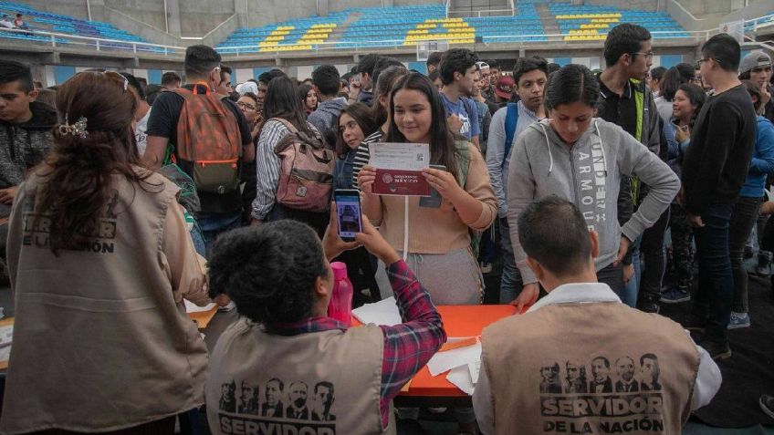 Beca Benito Juárez: ¿qué escuelas reciben la tarjeta bienestar este 15 de marzo?