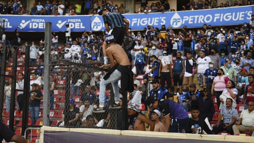 Barra del Querétaro, una bomba de tiempo; sus antecedentes violentos en Liga MX