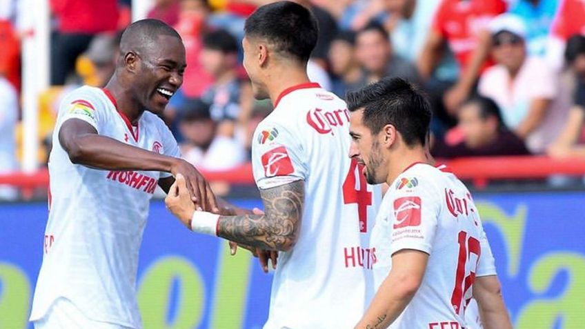 Liga MX: Toluca golea a los Rayos del Jimmy Lozano y los memes no perdonan al arbitro Santander
