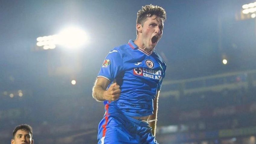 ¿Qué falta para hacer oficial el fichaje de Santi Giménez con el Feyenoord?