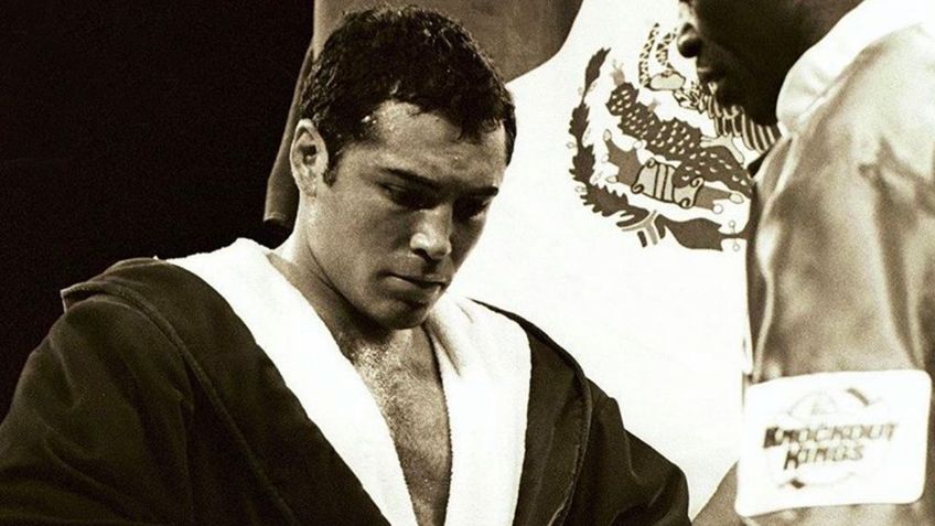 Le quitó el invicto a Óscar de la Hoya y hoy está acabado tras perder el 90% de su fortuna