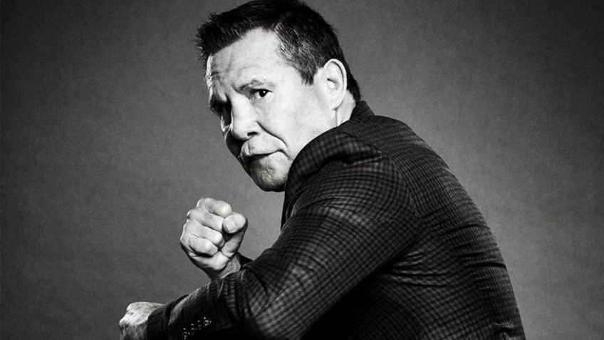 Peleador de UFC copia la técnica de Julio César Chávez y él se lo festeja