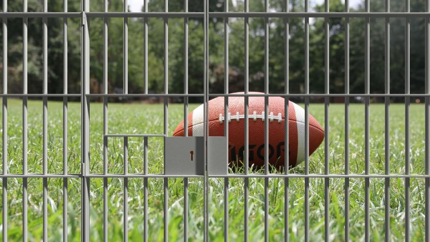 Pintaba para ser una estrella de la NFL y una falsa acusación de violación lo arruinó