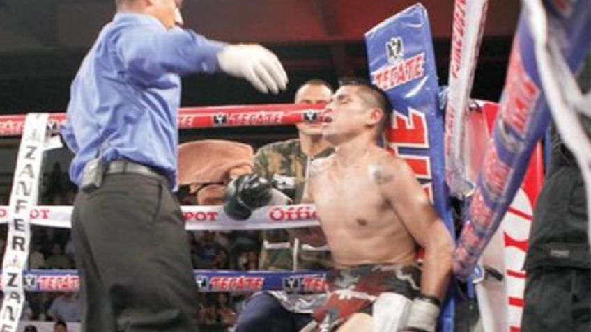 Doctores le pidieron dejar el boxeo por salud y terminó con derrame cerebral