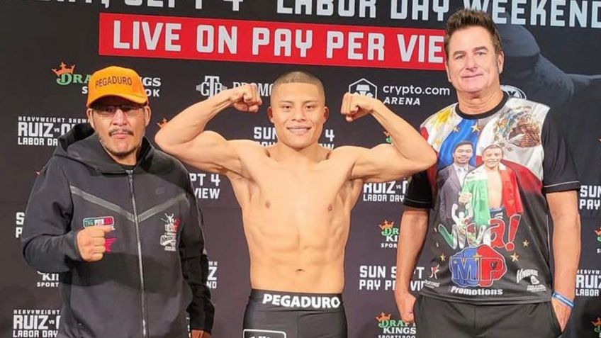 ¡Brutal! Pitbull Cruz noquea al Zurdito Ramírez y le quita el protector bucal de un zurdazo