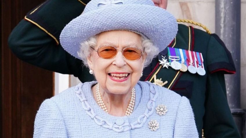 Así era el futbol cuando la Reina Isabel fue condecorada