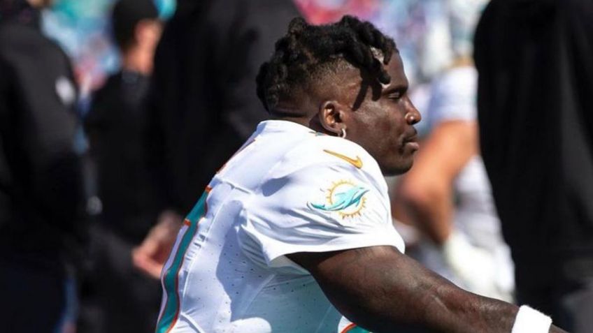 Tyreek Hill de los Miami Dolphins se hace viral por tomar celular de fan y grabar VIDEO celebrando