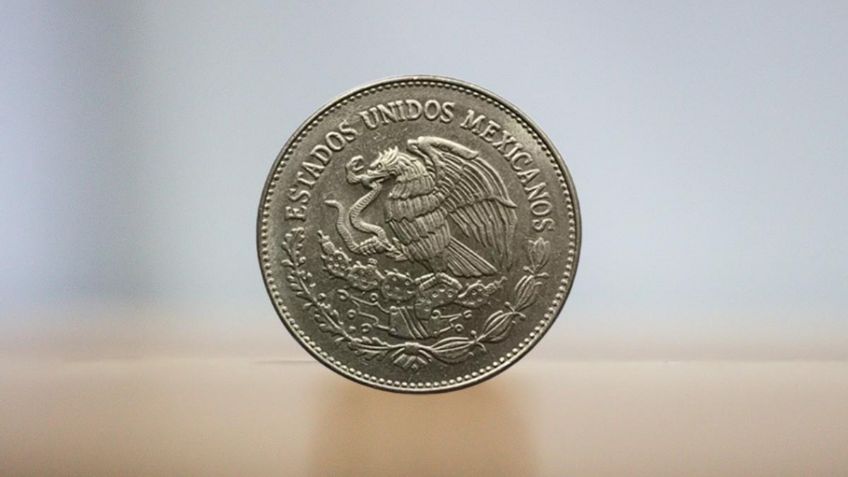 ¿Cómo reconocer la moneda de 50 pesos por la que exigen más de 52 mil pesos en internet?