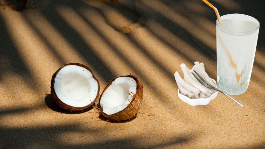 ¿Cuáles son los mejores 4 beneficios de tomar agua de coco?