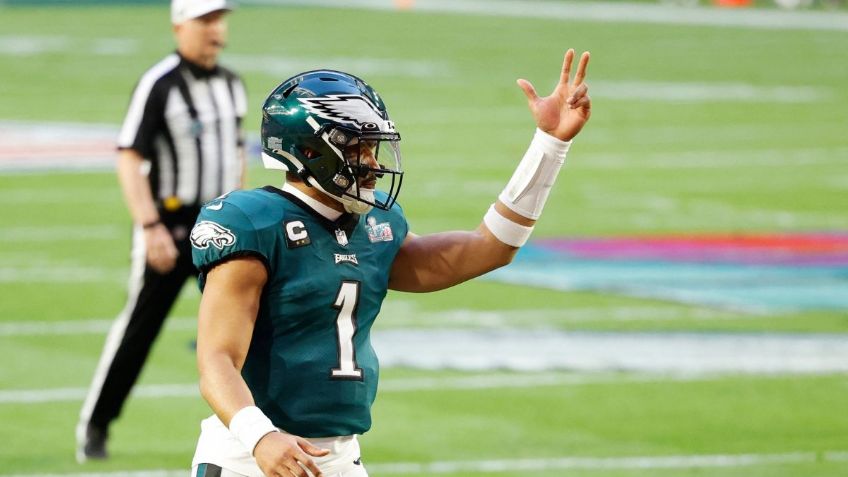 Kansas City falla gol de campo y Hurts responde con brutal PASE de anotación (VIDEO)