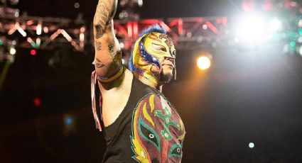 WWE RAW: La sorpresiva razón por la que Rey Mysterio no firmó autógrafos a sus fans (VIDEO)