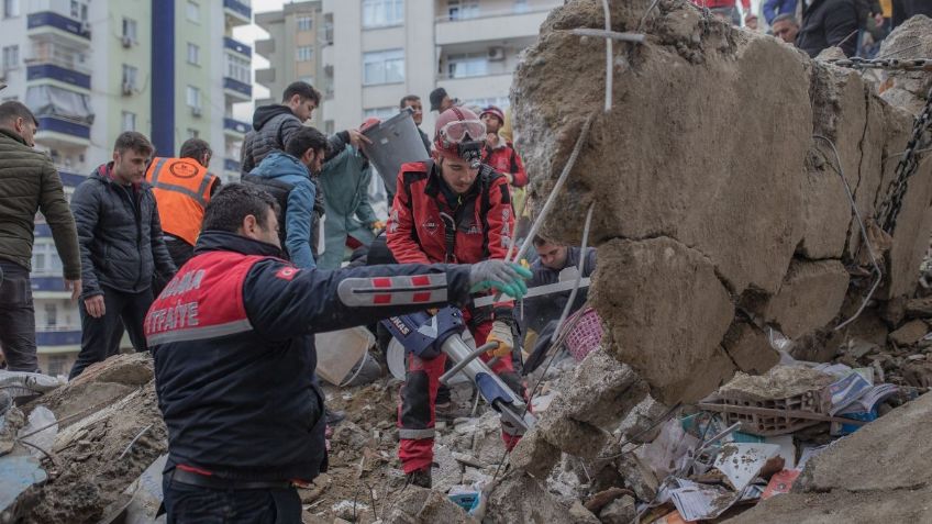 Terremoto de Turquía | Buscan a famoso exfutbolista del Chelsea entre los escombros (FOTOS)