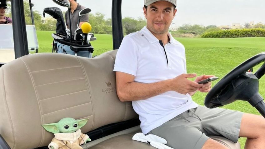 VIDEO | Checo Pérez impacta con su habilidad para el golf junto a Baby Yoda