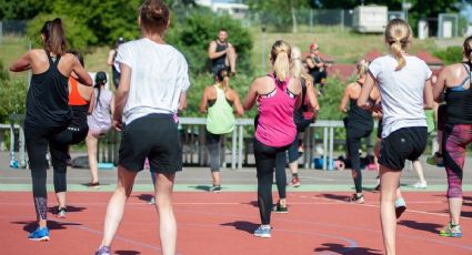 ¿Qué es mejor para bajar de peso zumba o gimnasio?