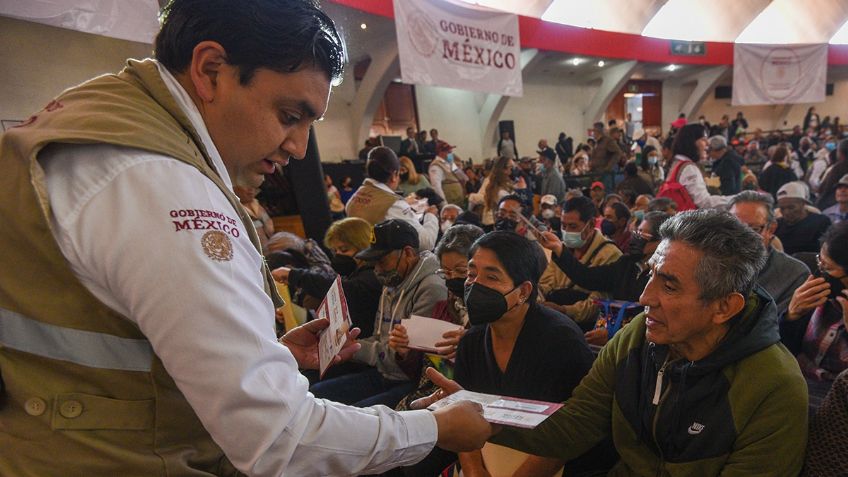 ¿Qué personas recibirán en mayo el PAGO de 9,600 pesos de la Pensión Bienestar?