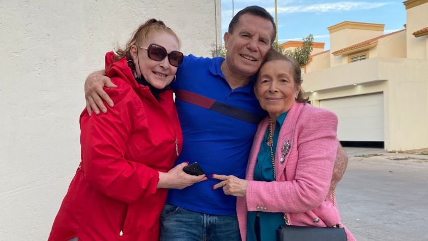 Julio César Chávez ignora a su hijo y da CLASES de BOX a su mamá (VIDEO)