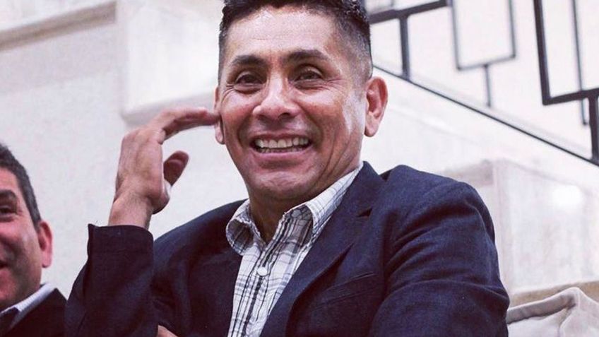 ¡Qué huev... de Jorge Campos! Interrumpe entrevista y pide foto a Córdova con su hijo (VIDEO)
