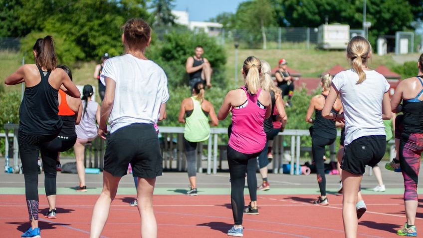 Esta es la mejor rutina de ejercicio para bajar de peso según ChatGPT
