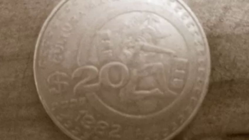 Checa la rara moneda con un jugador de pelota mesoamericano que vale 150 mil pesos