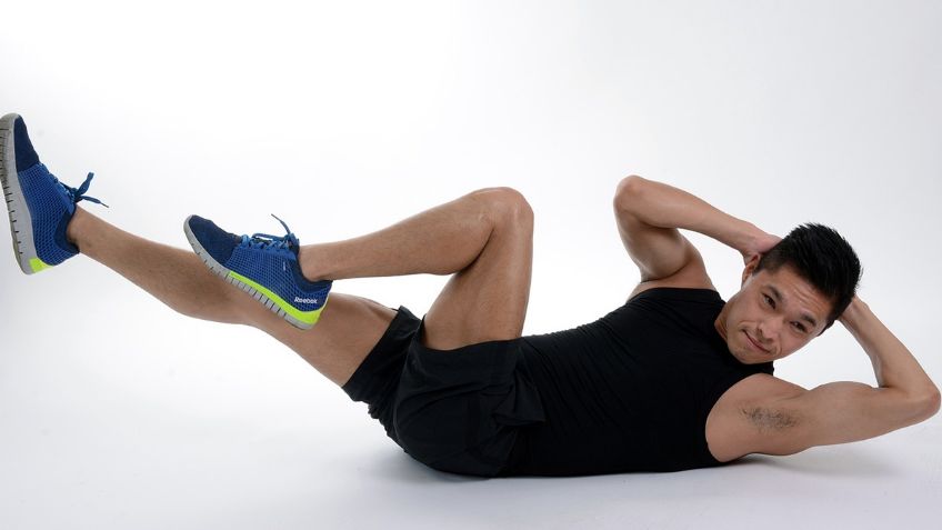 Este ejercicio recomendado por la Universidad de Harvard es más eficaz que las abdominlaes tradicionales