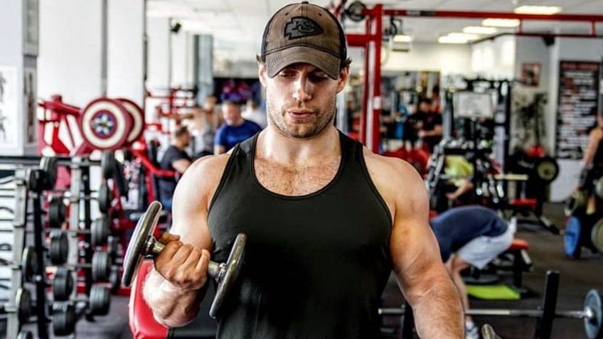 La RUTINA de EJERCICIOS de Henry Cavill paso a paso | ¿Cómo divide su semana?