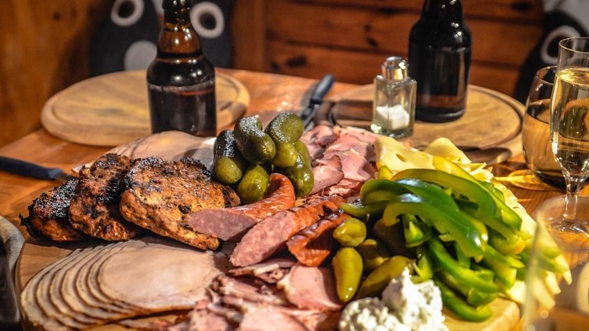 ¿Cuáles son las 3 ventajas y desventajas de comer CARNE?