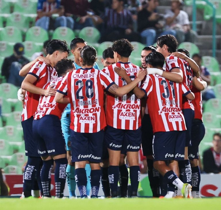 IG: @chivas