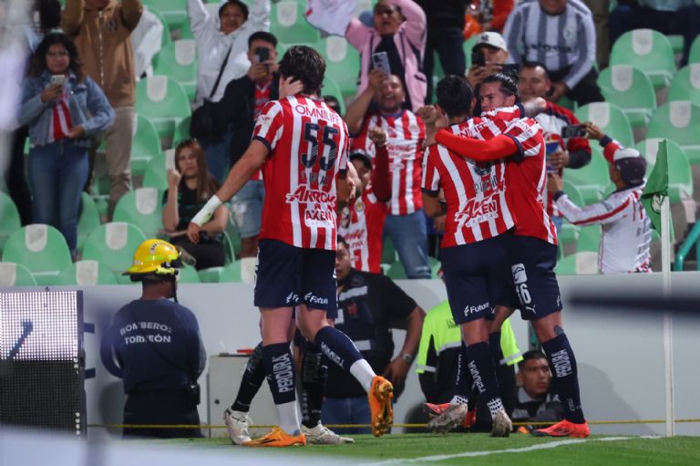 X: @Chivas