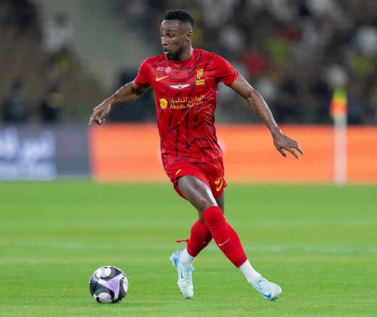 IG: @julianquinones33