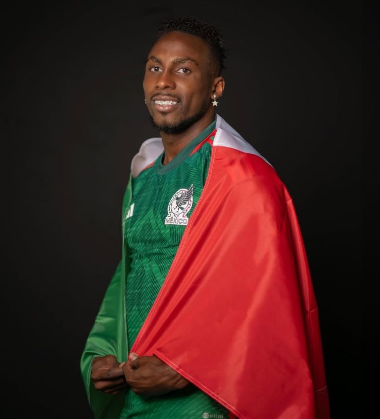 IG: @julianquinones33