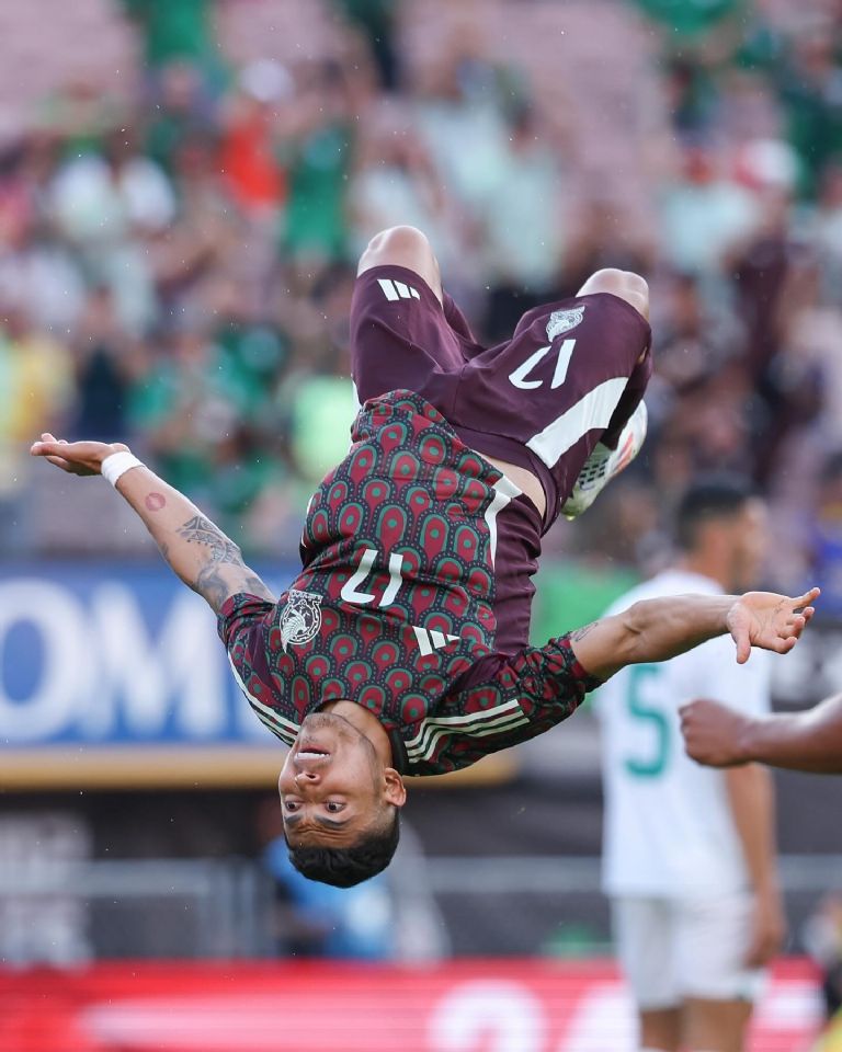 Orbelín Pineda celebra gol de México (@orbelin7pineda)