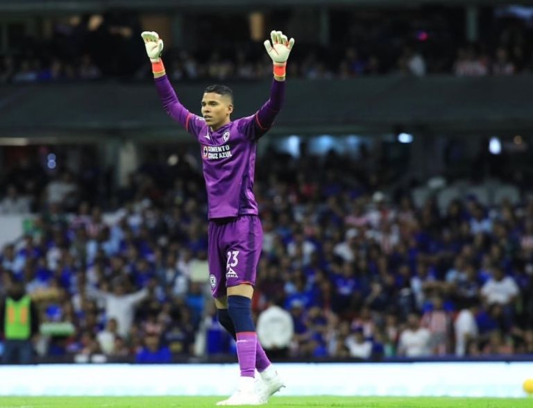 IG: @kevinmier_oficial